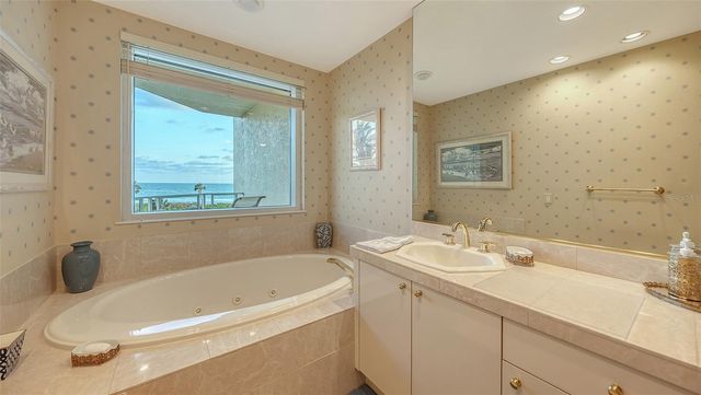 2185 GULF OF MEXICO DRIVE 223, Longboat Key, FL 34228