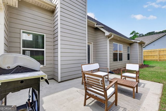 205 Arbor Way, Bethlehem, GA 30620