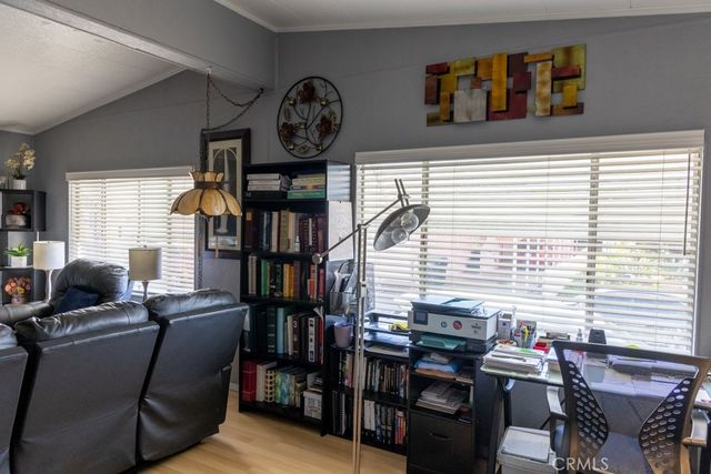 2601 E Victoria 211, Compton, CA 90220