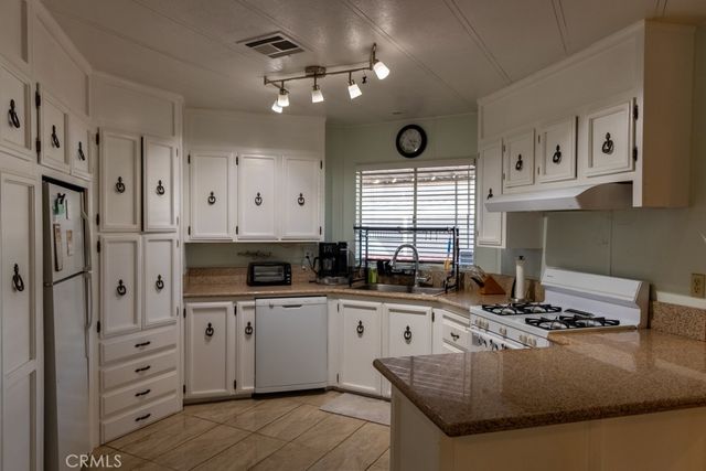 2601 E Victoria 211, Compton, CA 90220