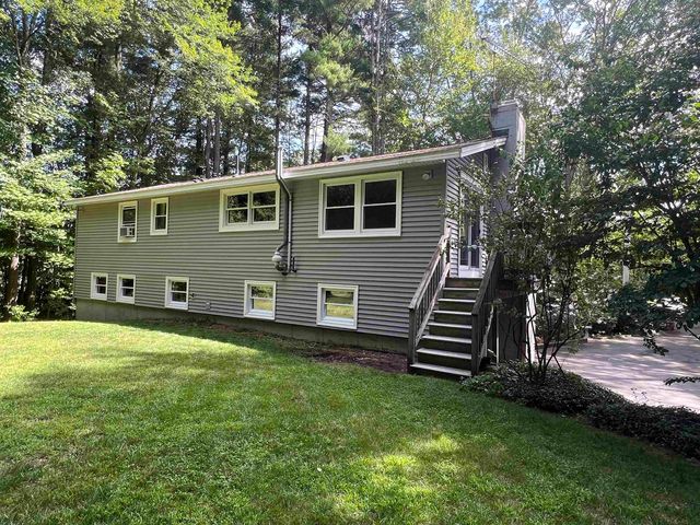 29 Academy Avenue, Atkinson, NH 03811
