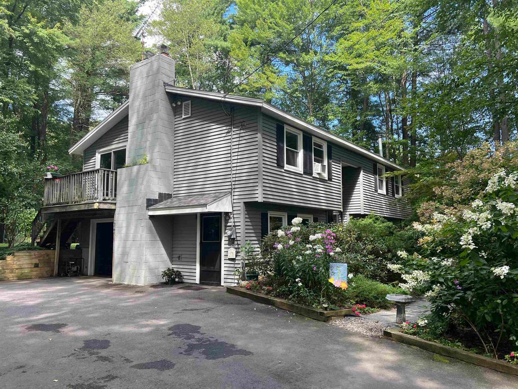 29 Academy Avenue, Atkinson, NH 03811