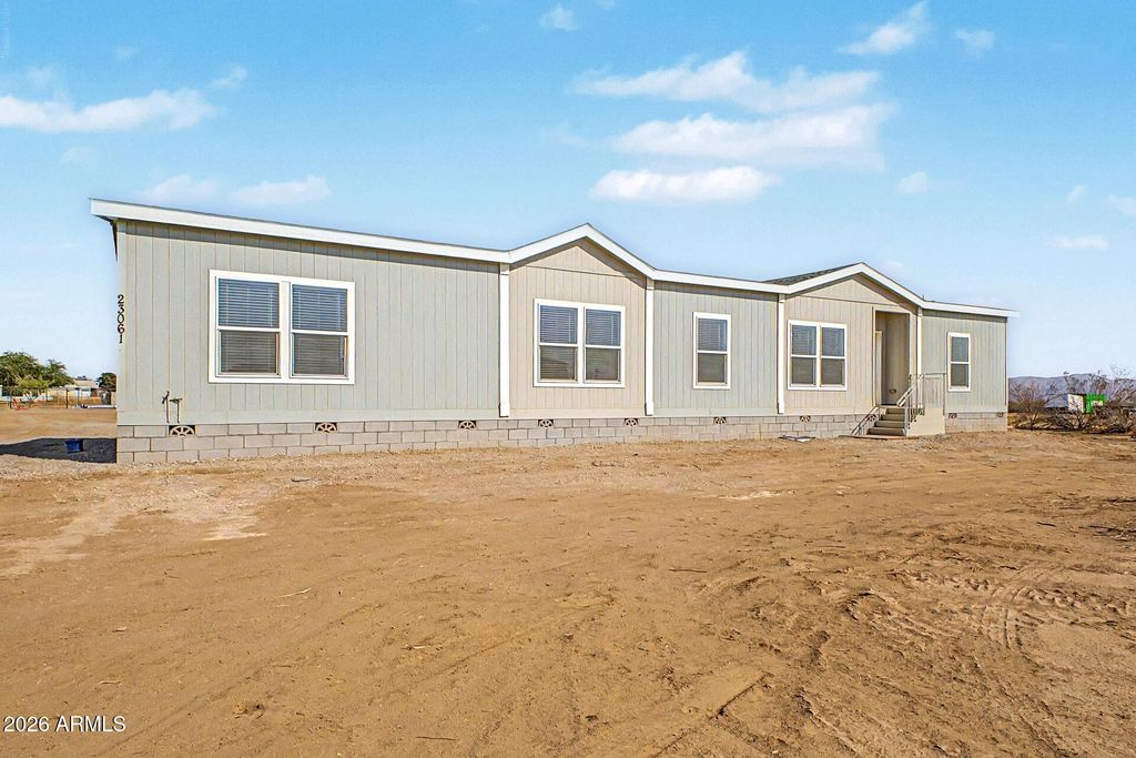 23061 W MILTON Drive, Wittmann, AZ 85361 — photo 2