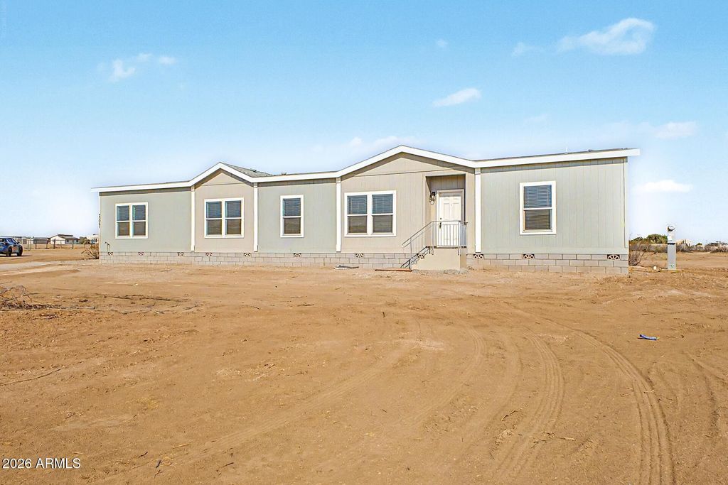 23061 W MILTON Drive, Wittmann, AZ 85361 — photo 4