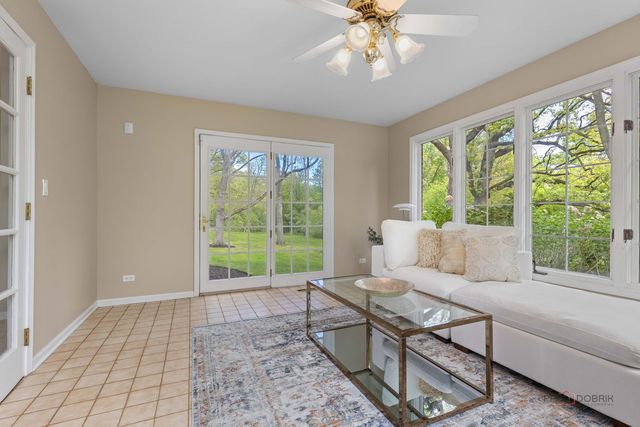 1541 Heritage Court, Lake Forest, IL 60045