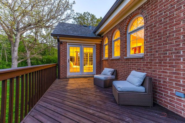 1541 Heritage Court, Lake Forest, IL 60045