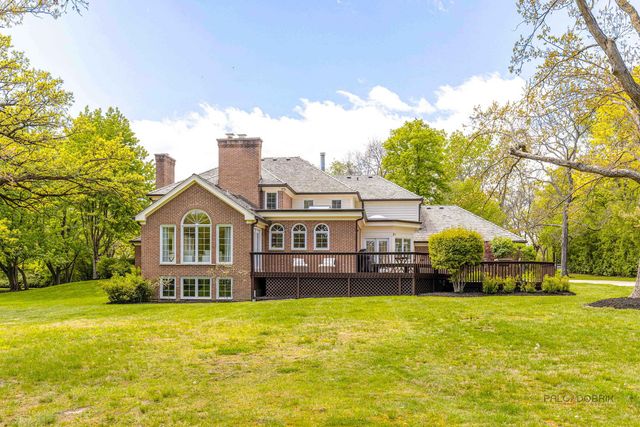 1541 Heritage Court, Lake Forest, IL 60045