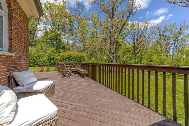 1541 Heritage Court, Lake Forest, IL 60045