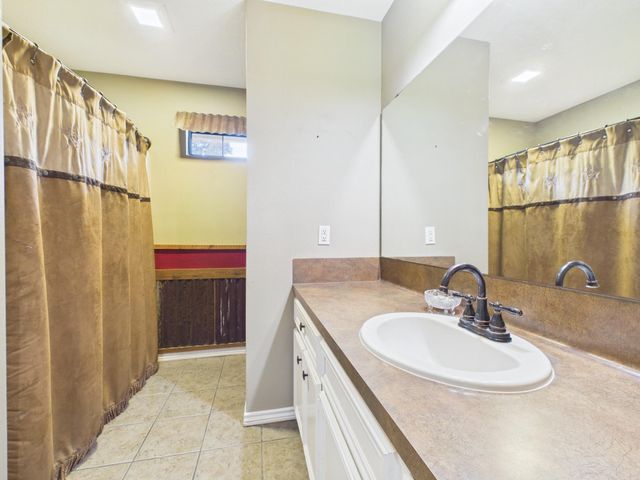 260 W West Ridge Drive, Coldspring, TX 77331