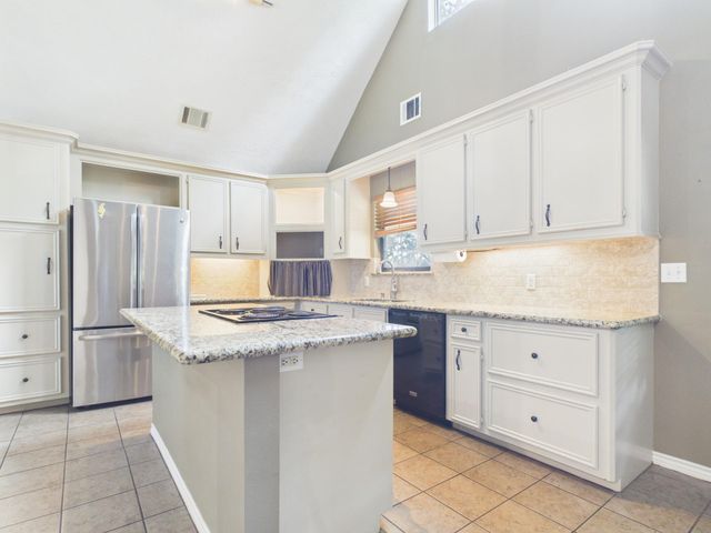 260 W West Ridge Drive, Coldspring, TX 77331