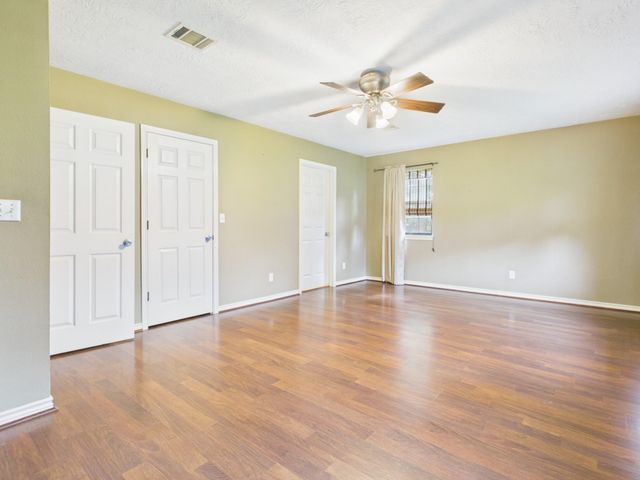 260 W West Ridge Drive, Coldspring, TX 77331