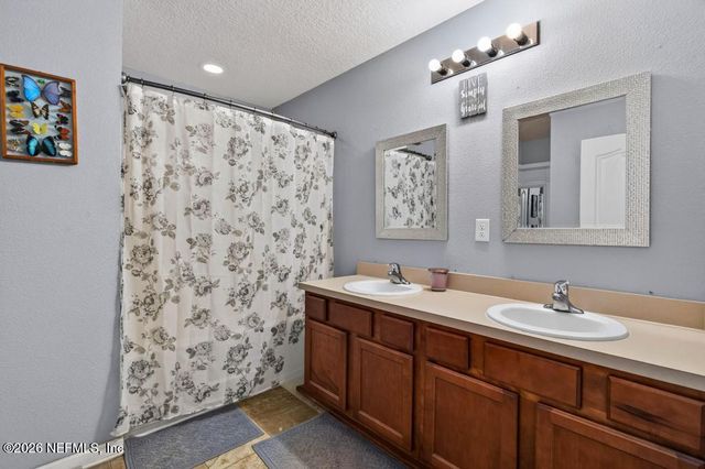 65057 LAGOON FOREST Drive, Yulee, FL 32097