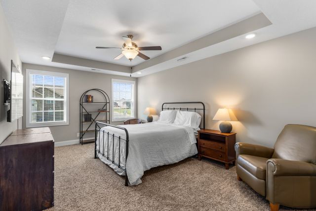 1006 Whitney Dr, Clarksville, TN 37042