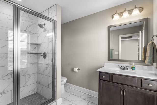 1006 Whitney Dr, Clarksville, TN 37042
