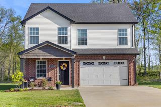 1006 Whitney Dr, Clarksville, TN 37042