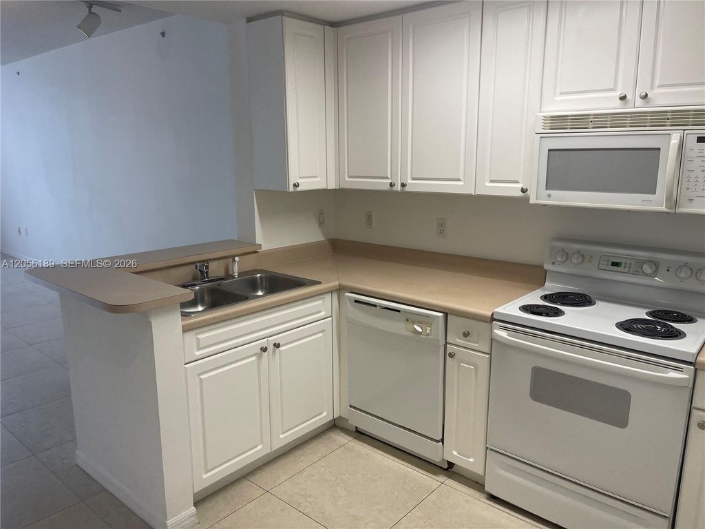 255 Evernia Street 616, West Palm Beach, FL 33401
