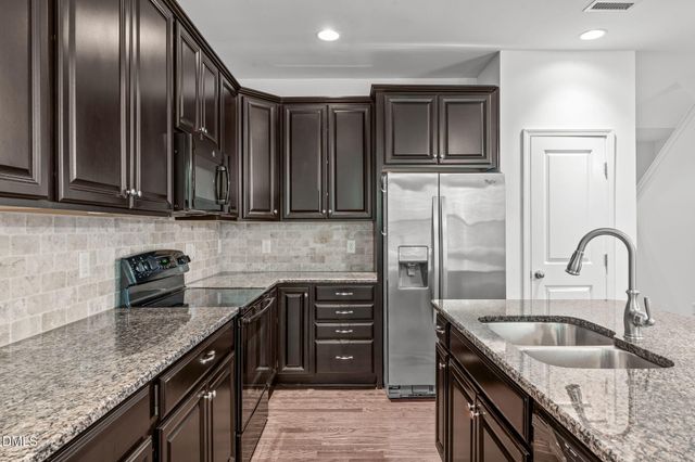 102 Ransomwood Drive, Apex, NC 27539
