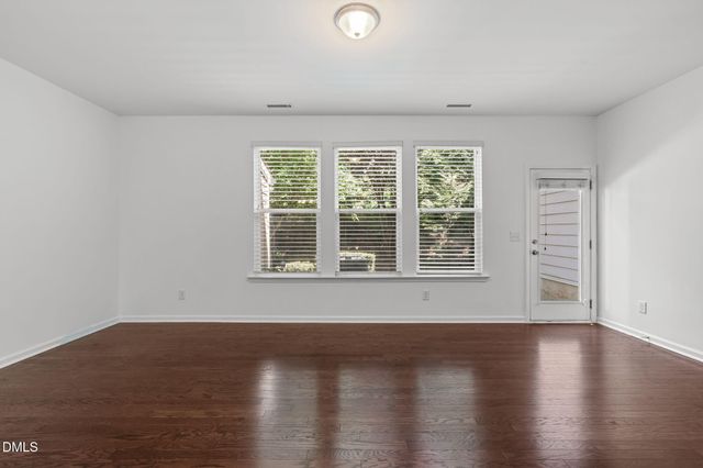 102 Ransomwood Drive, Apex, NC 27539