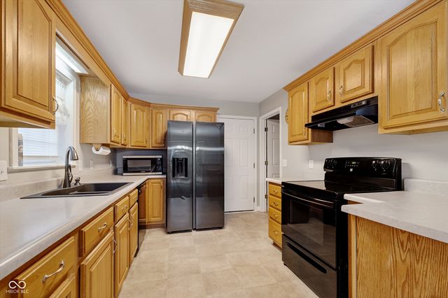 3028 Stilton Drive, Cicero, IN 46034