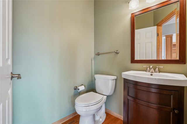 15148 Beechwood Avenue, Clive, IA 50325