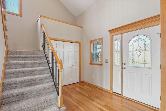 15148 Beechwood Avenue, Clive, IA 50325