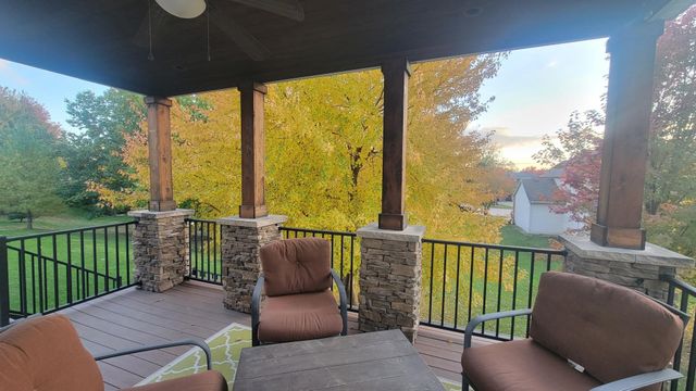 15148 Beechwood Avenue, Clive, IA 50325