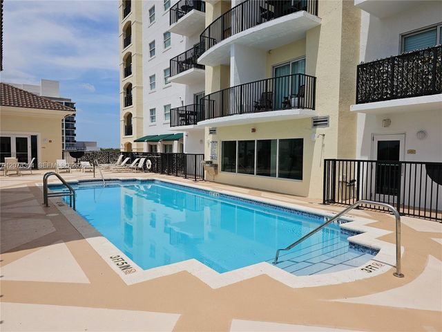 1627 SW 37th Avenue 803, Miami, FL 33145