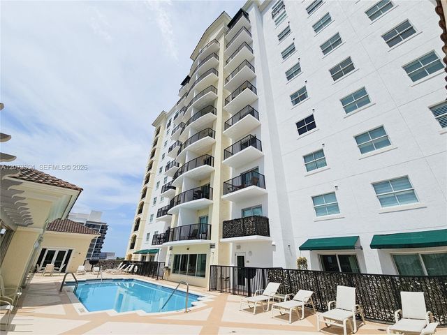 1627 SW 37th Avenue 803, Miami, FL 33145
