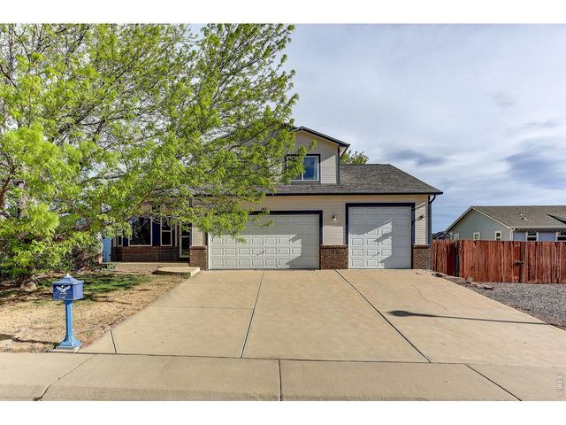 145 Falcon Cir, Mead, CO 80542