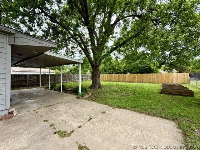 4689 S Troost Avenue, Tulsa, OK 74105