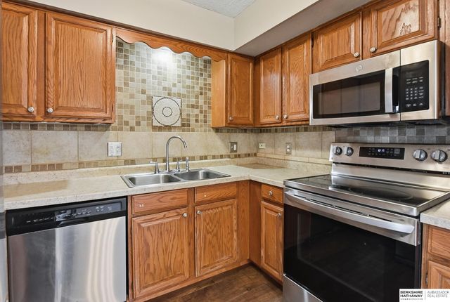 14908 Echo Hills Drive, Omaha, NE 68138