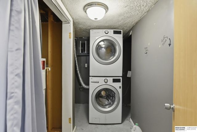 14908 Echo Hills Drive, Omaha, NE 68138