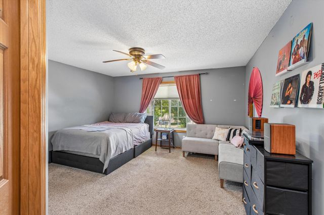 17157 Monroe Street NW, Elk River, MN 55330
