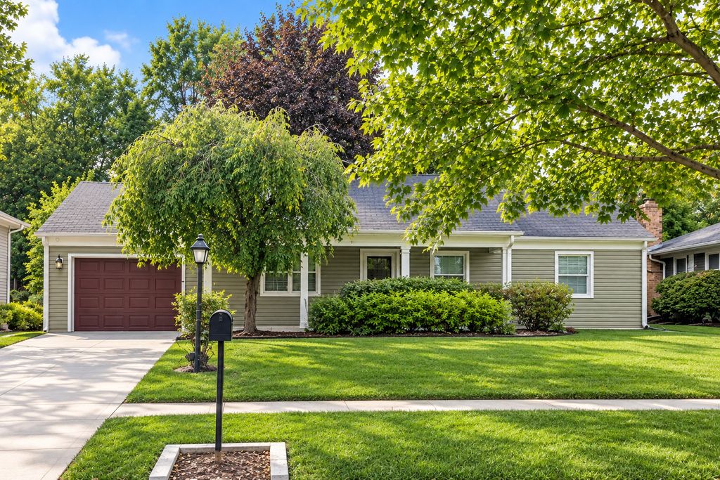 292 Indian Hill Drive, Buffalo Grove, IL 60089 — exterior