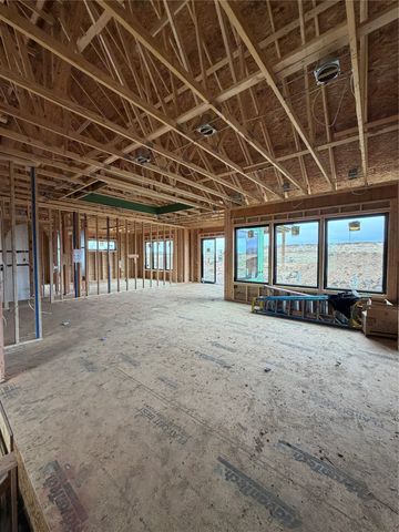 8435 Longmeadow Lane, West Des Moines, IA 50266