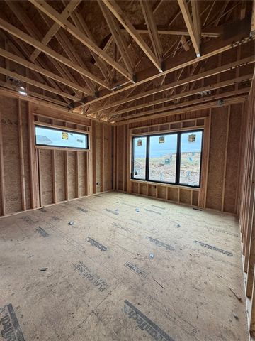 8435 Longmeadow Lane, West Des Moines, IA 50266