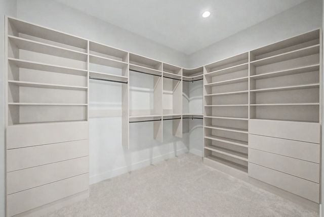 8435 Longmeadow Lane, West Des Moines, IA 50266