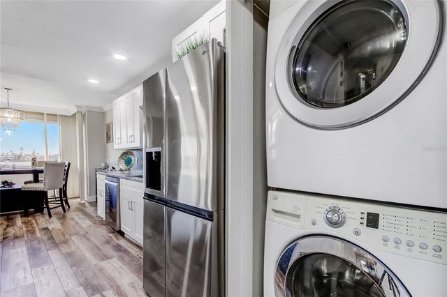 644 ISLAND WAY 101, Clearwater Beach, FL 33767