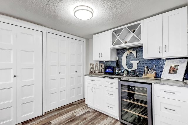 644 ISLAND WAY 101, Clearwater Beach, FL 33767