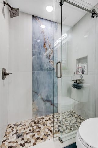 644 ISLAND WAY 101, Clearwater Beach, FL 33767