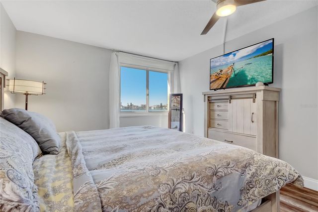 644 ISLAND WAY 101, Clearwater Beach, FL 33767