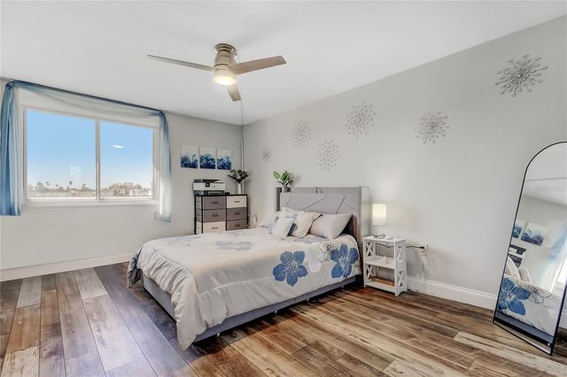 644 ISLAND WAY 101, Clearwater Beach, FL 33767