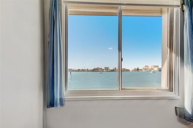 644 ISLAND WAY 101, Clearwater Beach, FL 33767