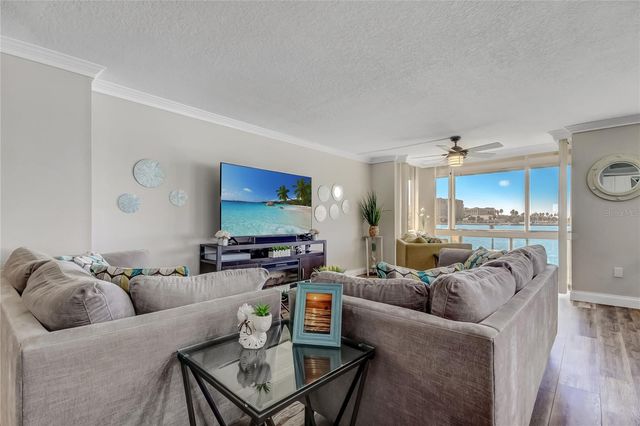 644 ISLAND WAY 101, Clearwater Beach, FL 33767