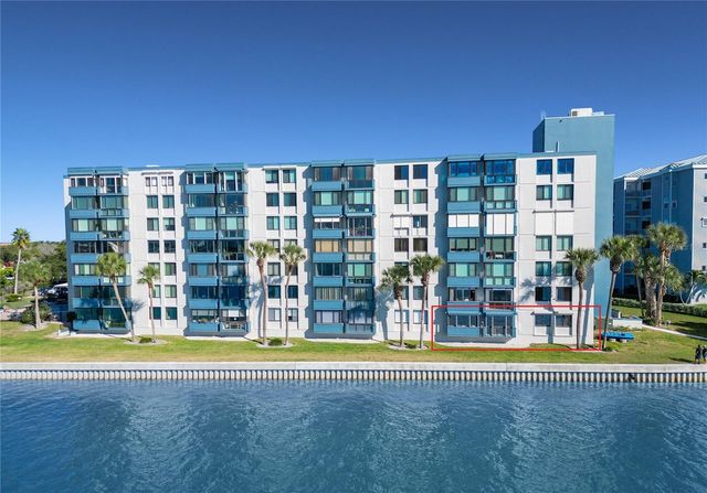 644 ISLAND WAY 101, Clearwater Beach, FL 33767