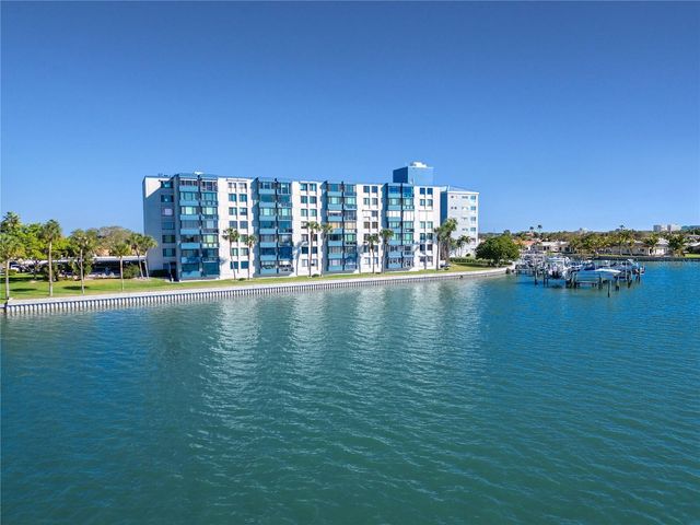 644 ISLAND WAY 101, Clearwater Beach, FL 33767