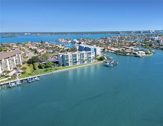 644 ISLAND WAY 101, Clearwater Beach, FL 33767