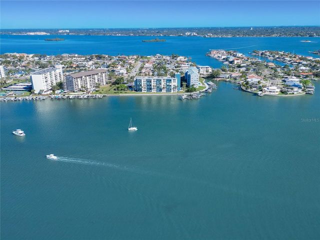 644 ISLAND WAY 101, Clearwater Beach, FL 33767