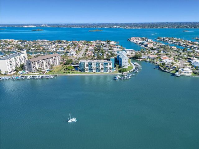 644 ISLAND WAY 101, Clearwater Beach, FL 33767