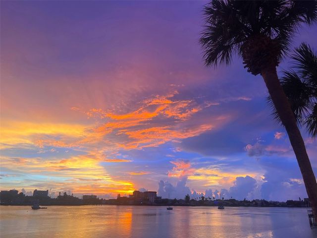 644 ISLAND WAY 101, Clearwater Beach, FL 33767